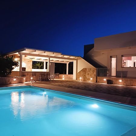 Malia Holiday Villa 孔韦尔萨诺 外观 照片