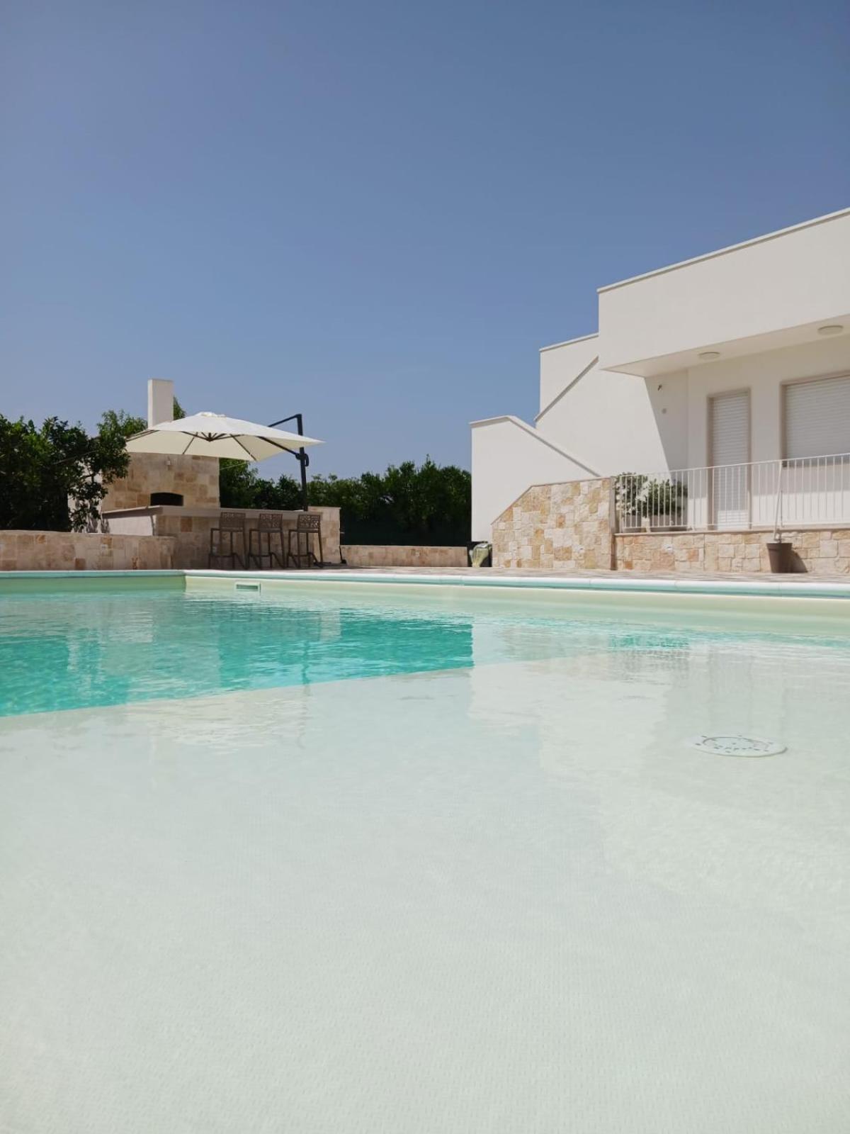 Malia Holiday Villa 孔韦尔萨诺 外观 照片