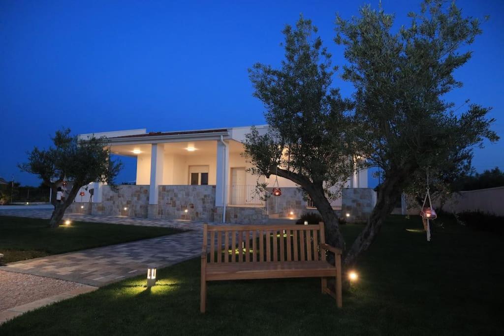 Malia Holiday Villa 孔韦尔萨诺 外观 照片