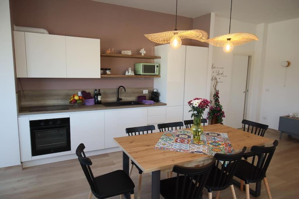 Malia Holiday Villa 孔韦尔萨诺 外观 照片