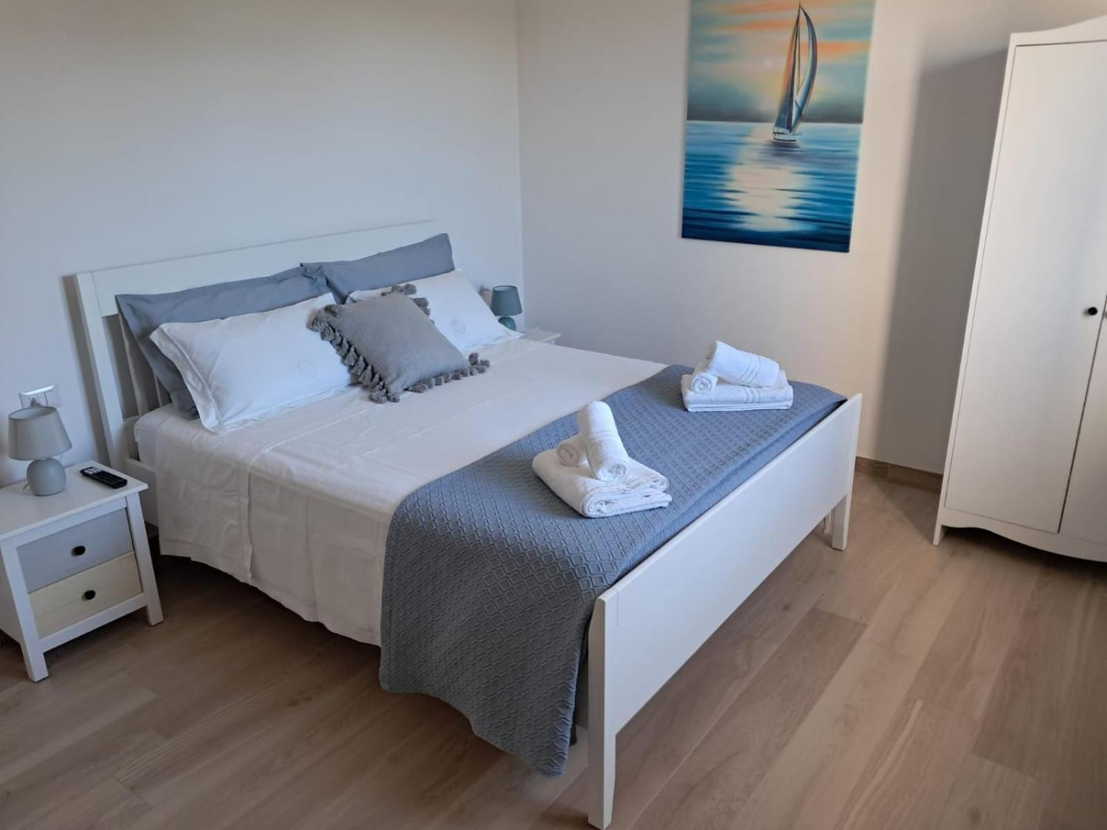 Malia Holiday Villa 孔韦尔萨诺 外观 照片