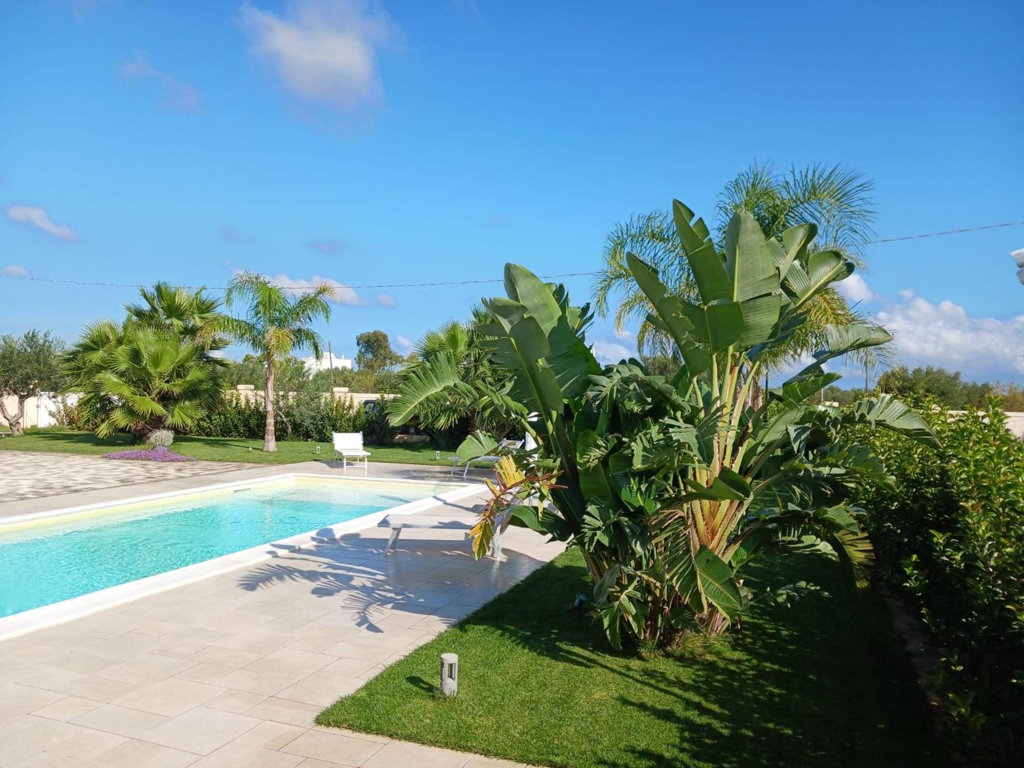 Malia Holiday Villa 孔韦尔萨诺 外观 照片